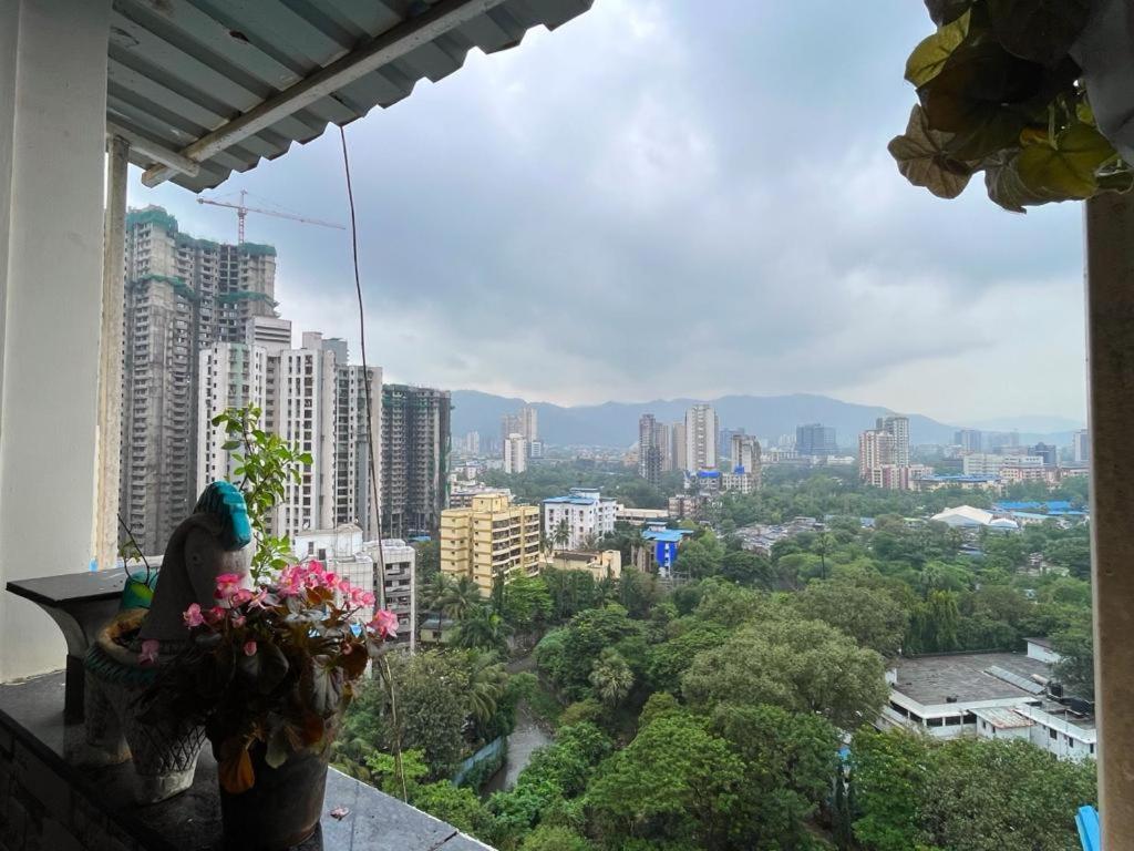 Calm Private Room With Beautiful View Mumbai  Buitenkant foto